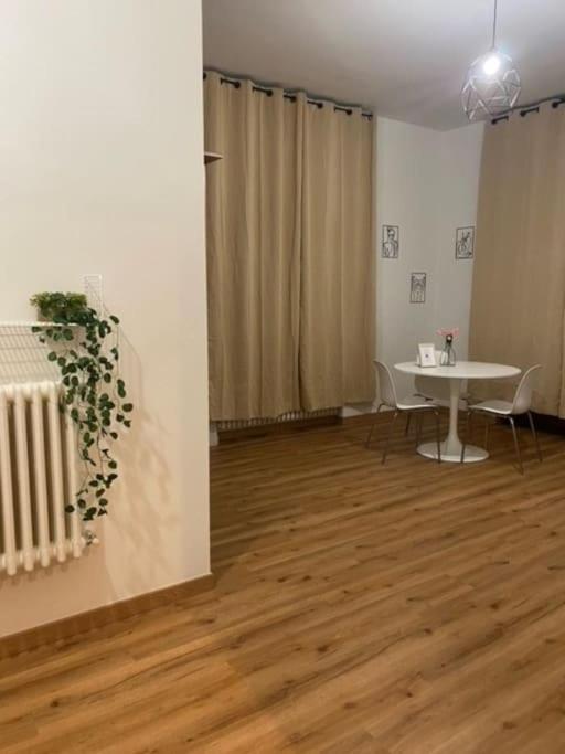 La Casa Di Amalia Leilighet Rho Eksteriør bilde